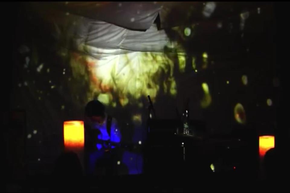 nortjp's tweet photo. 2/8日曜日、雪祭り真ん中の日です！【音楽・映像のペアが３組出演、音楽と映像のコラボレーションライブパフォーマンス！】[2/8日15時半-18時]明後日のイベントはAUDIO/VISUAL SESSIONS、観覧無料。＠地下歩行空間 http://t.co/sJHZAmwCrj