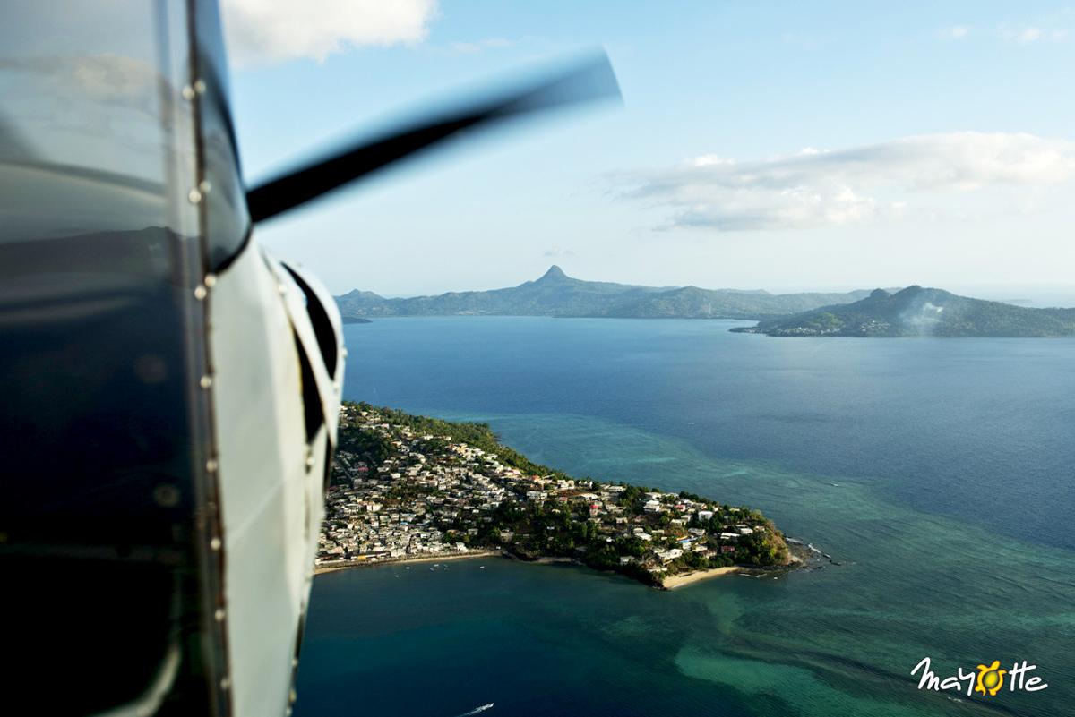 tourismemayotte's tweet photo. Idea activity of the weekend: visit Mayotte by the airs!
#gotoMayotte http://t.co/dj8GiNacOH