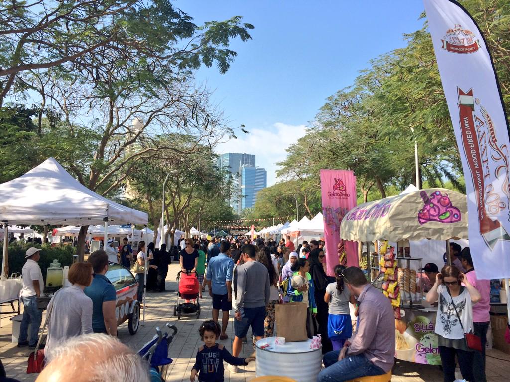 Dubai_Calendar's tweet photo. It's a #RipeMarkets kind of morning - sunshine, great food and lots of people - get out and enjoy  @Ripeme #MyDubai http://t.co/iLS1XTpRMj