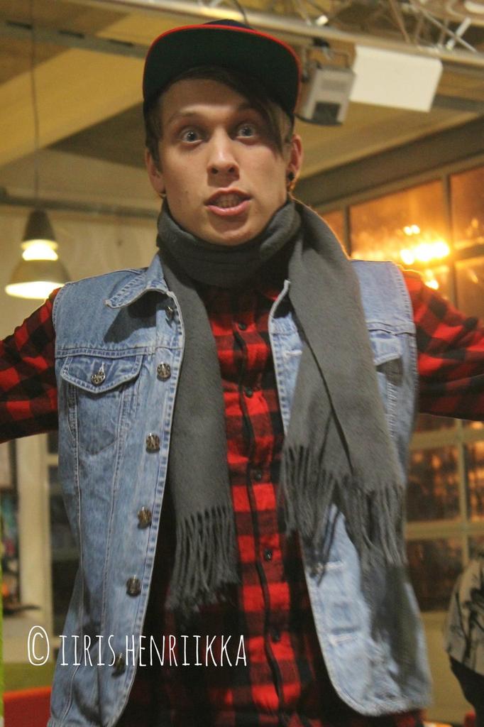 SoftengineFinn's tweet image. Miss you 😍 @TopiLatukka #softengine #topilatukka #singer #love @Softengineband #favoriteband 🙈