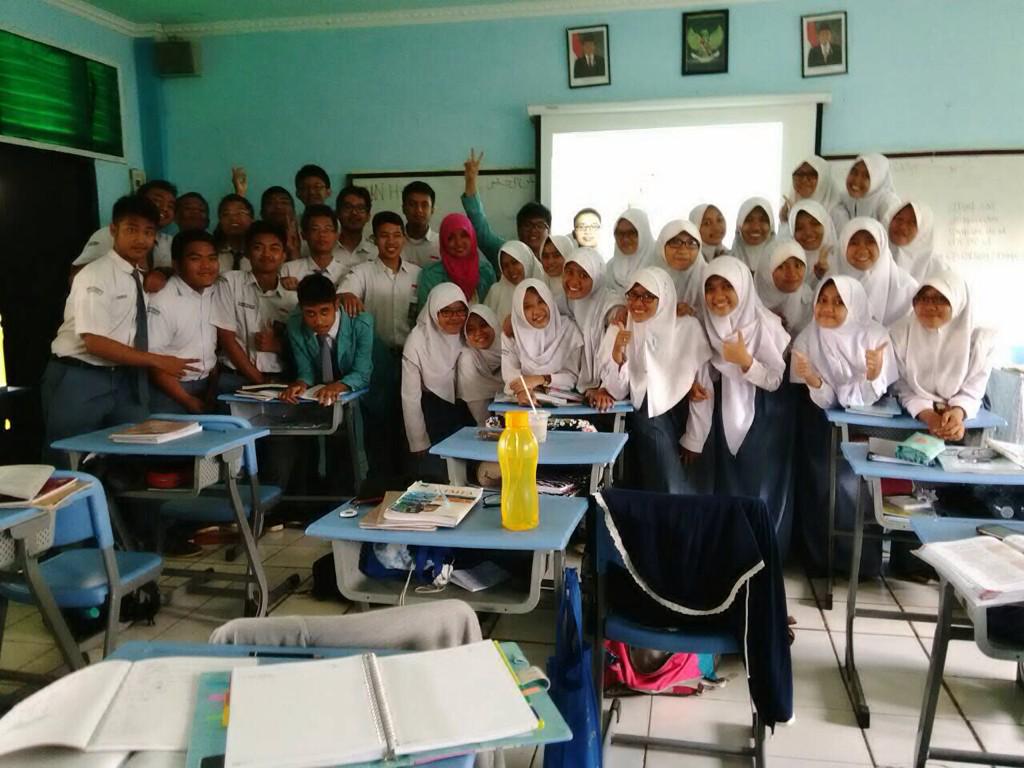 Mau kuliah di Solo tapi ga ada keluarga disana? ga usah khawatir deh, nnt kmu dpet keluarga baru di <a href="/PlatF_UNS/">Plat F UNS</a> #JK15