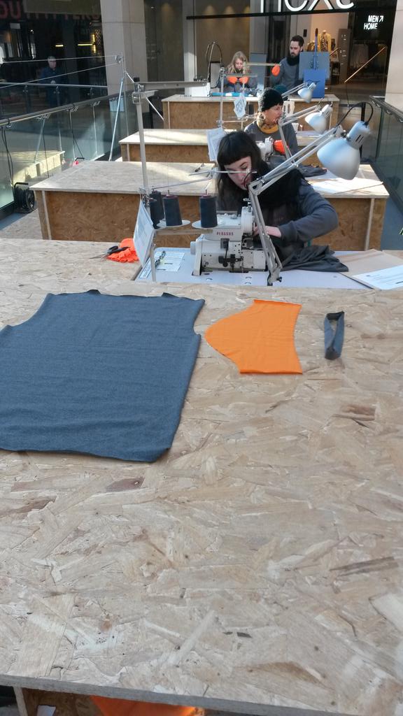 KateUzzell's tweet photo. #projecttransfer is underway! Producing tshirts live @TrinityLeeds in our pop-up factory. Leeds friends come and see! http://t.co/O9tffVwwjG
