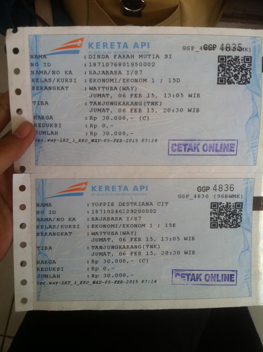 dindaFMS's tweet photo. @kai121 ini tiket sy dan sampai saat ini kereta belum datang jg. Terlambat 2 jam! Mohon ditindak lanjuti. http://t.co/dpGoj9tfre