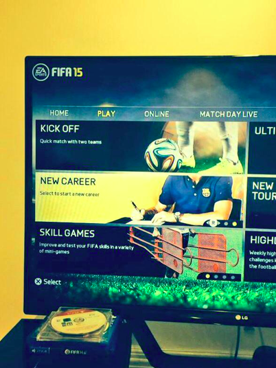 RemarksFootball's tweet photo. Girl: I really wish I could find a man with a career...

Me:…. http://t.co/rcIl28lYui