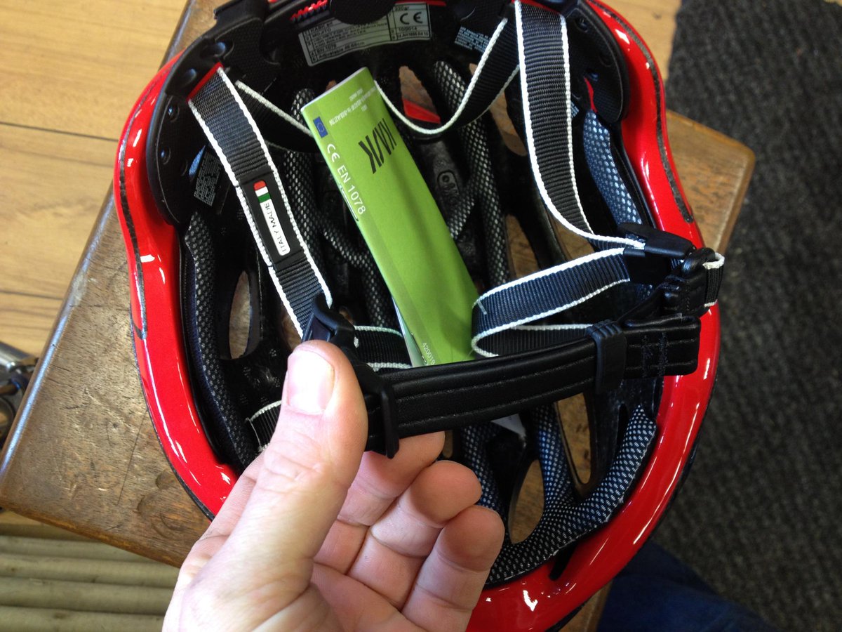 EC_Cycles's tweet photo. Introducing the @KaskHelmets Mojito, adjustable cradle, leather chin strap and many more features, only @EC_Cycles http://t.co/CTeqQ5lSvC