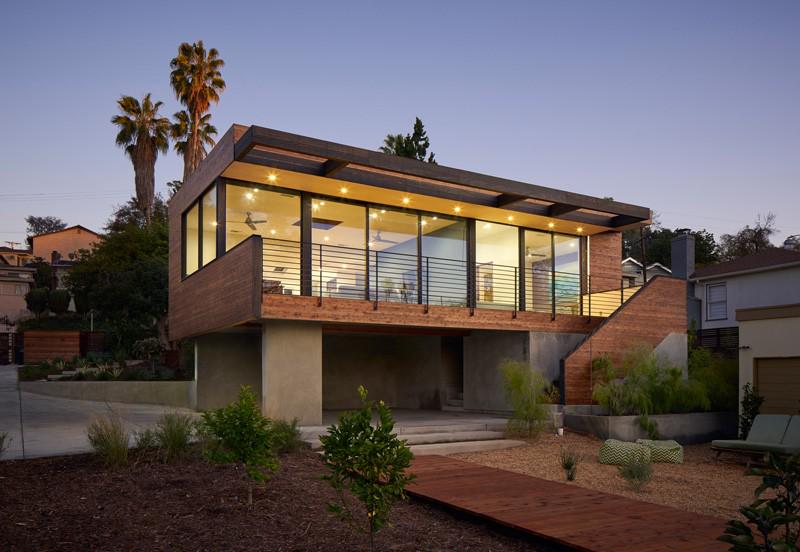 mymovellc's tweet photo. Striking Modern Addition Bringing Light and LA Views Inside http://t.co/z9tHZ9O7c5 http://t.co/zQc9vxYoxU