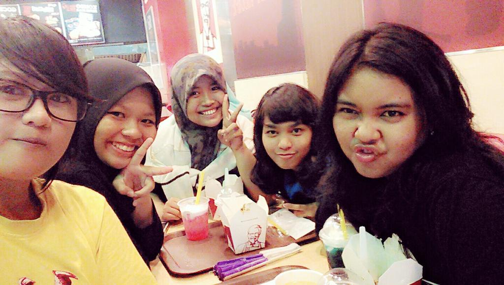 N D A H ★ tweet media