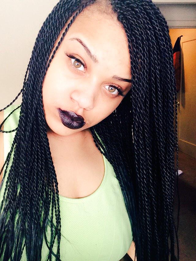 8SidePapi's tweet photo. "@Jiggaaaaa: When boredom strikes 😭😂👐 http://t.co/HTM5DXR2CZ" Wow! So gorgeous... #8SIDE👋👌