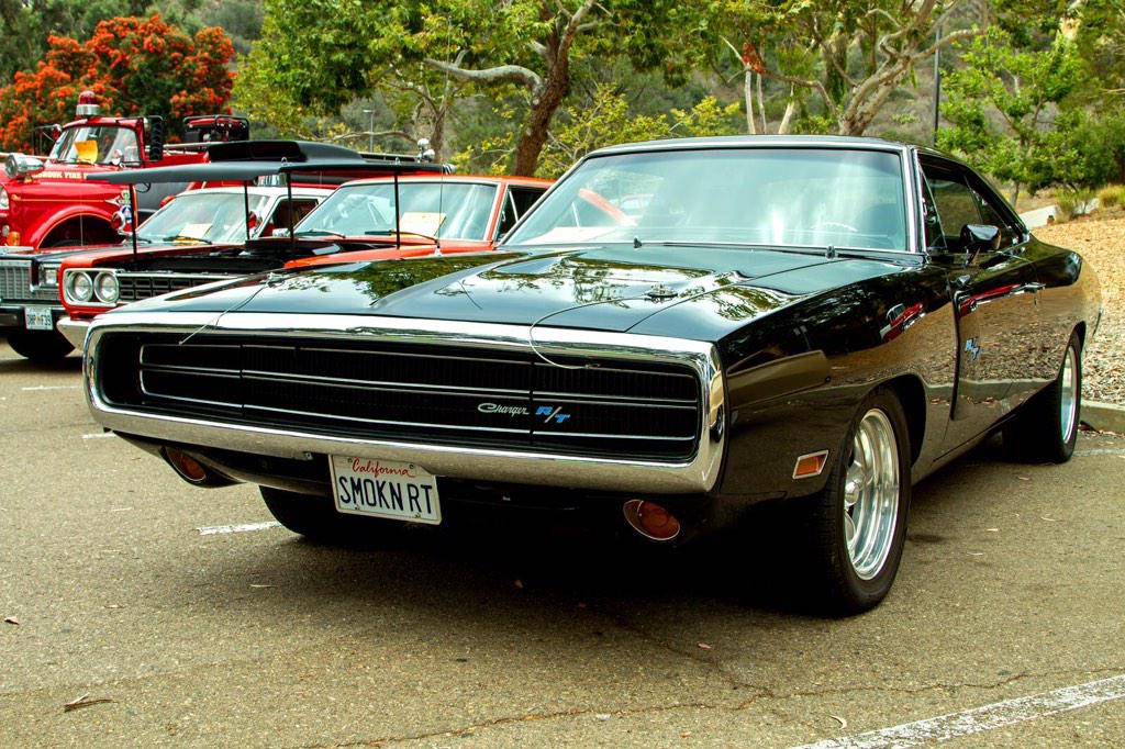 MarkMstonefish's tweet photo. @CSRClassics my buddy Bart's 1970 Dodge Charger RT #FanCarsFriday http://t.co/myPMulxQGa