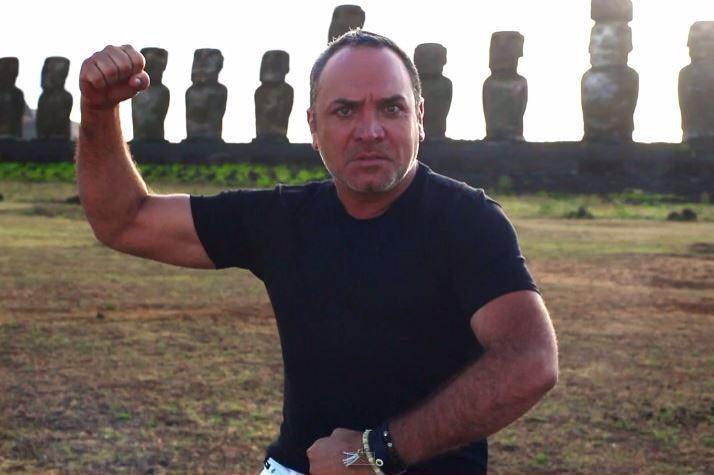 sebaugarte's tweet photo. Mientras tanto, en el mundo paralelo de Lucho Jara... http://t.co/2v7cUATJHZ
