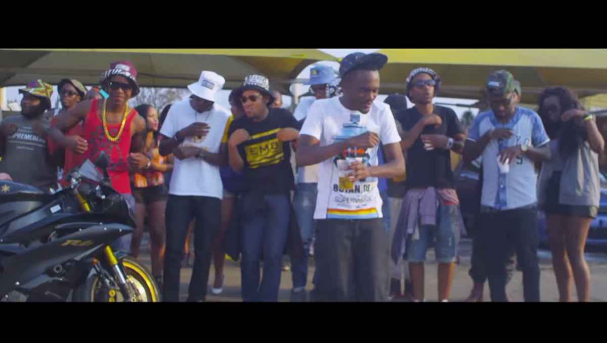 Mzo_honcho's tweet photo. Ungaphoswa yiTurnUp eNgaka ....Nah Fam...Join Us at #BlueCupNation and Do Like I Do with @KwestaDaKAR and CIROC http://t.co/MRWHWpRS6P