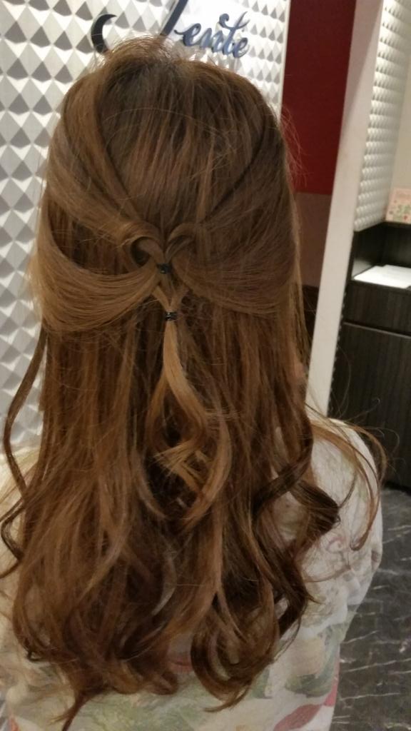 江坂美容室 ジェンテ ヘアアレンジ Twitterissa 自分の髪でやってみた O O 海外で人気のノットヘアー ハートちゃん 江坂美容室 ジェンテ ノットヘアー ヘアアレンジ 簡単アレンジ やり方いつでも伝授します Http T Co 5u3qil6ehm