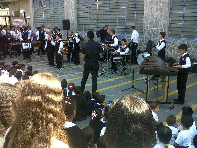Banda Rítmica <a href="/elsistema/">El Sistema</a> <a href="/SistemaAragua/">Sistema Aragua</a> <a href="/SistemaEEaragua/">EDUCACIÓN ESPECIAL</a> <a href="/MendezLeo06/">Leonardo Méndez</a>  #ElSistemaCumple40 UEP Bella Vista
