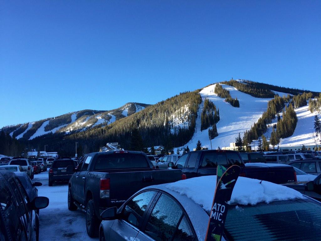 CrowdJoyEvents's tweet photo. Beautiful day to hit the slopes @WinterPark with #NUSkiTrip. http://t.co/NbsoYxVu5V http://t.co/adguBsNyXx
