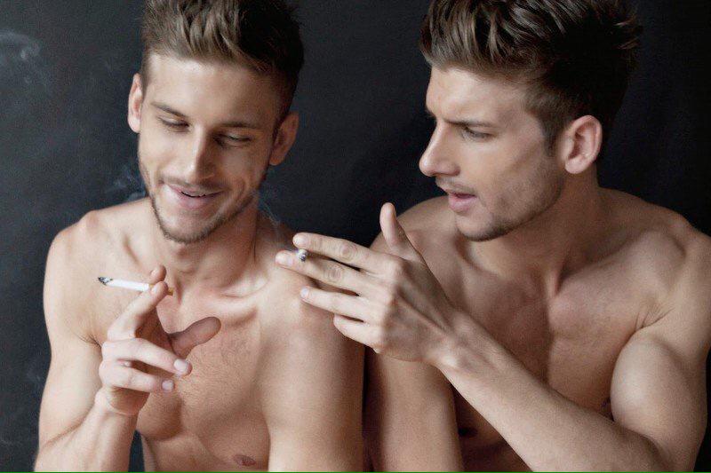 twinsmodel tweet picture