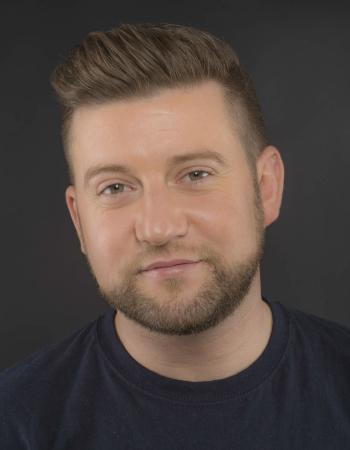 Makyaj artisti Paul Merchant'ın makyaj hakkında söyledikleri ilginizi çekebilir. İşte detaylar fantaziicgiyim.tripod.com/makyaj-artisti…