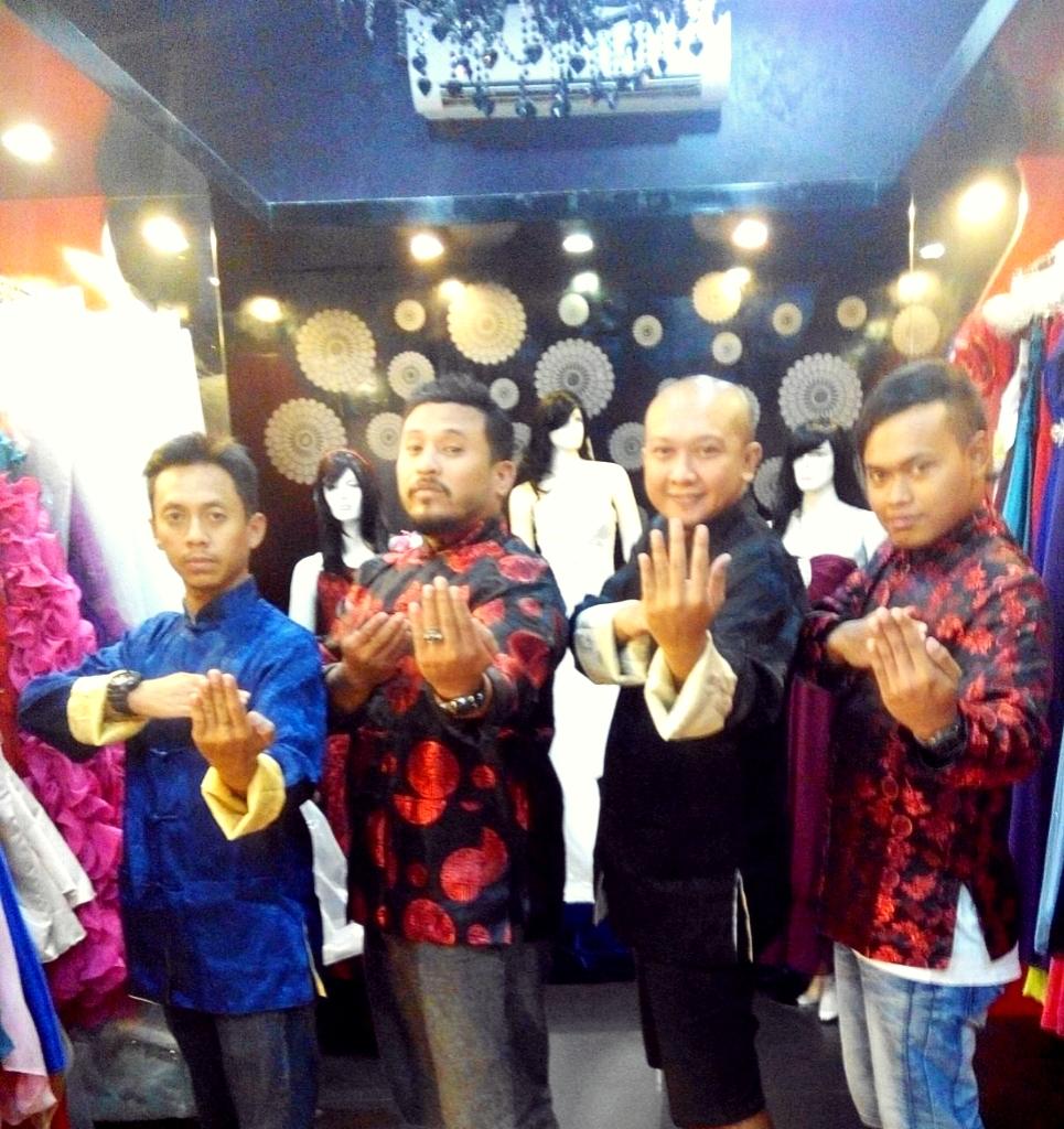 IfanovicA's tweet photo. Prepare for chinese new year..gong xi fat chai http://t.co/gV6AN6VBAg