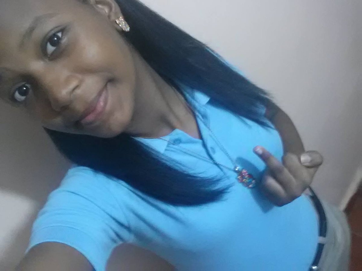 _MarleniisCruzZ's tweet photo. #LaBebaa; π
#SchoolTimee http://t.co/RId4pApAKP