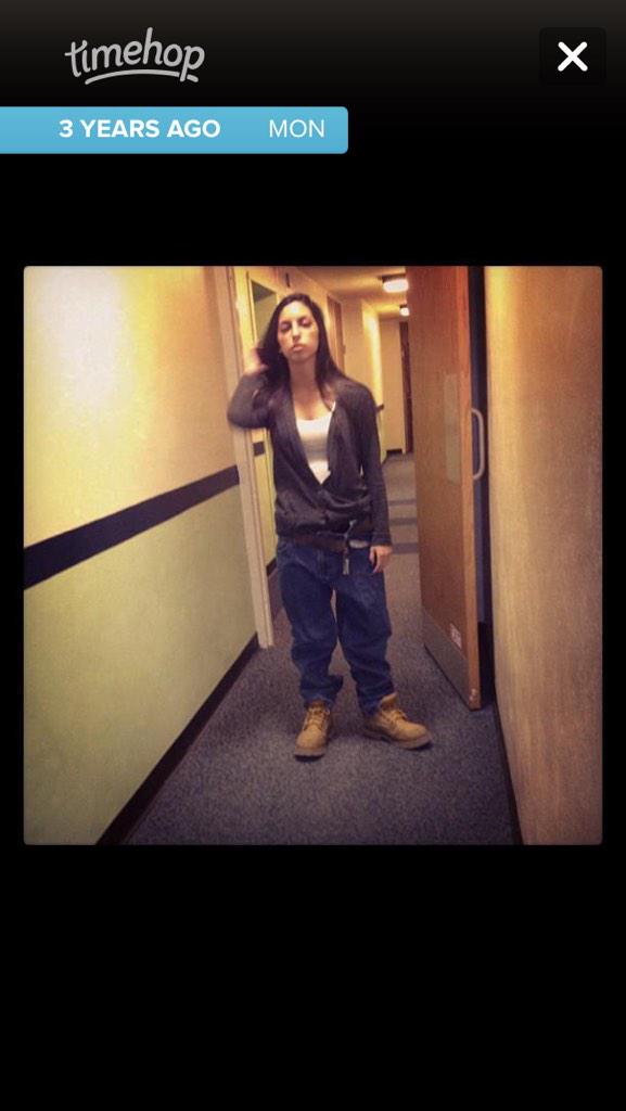 sandrahoward110's tweet image. Fridays got me like #whadddup #king @kimma_mazz