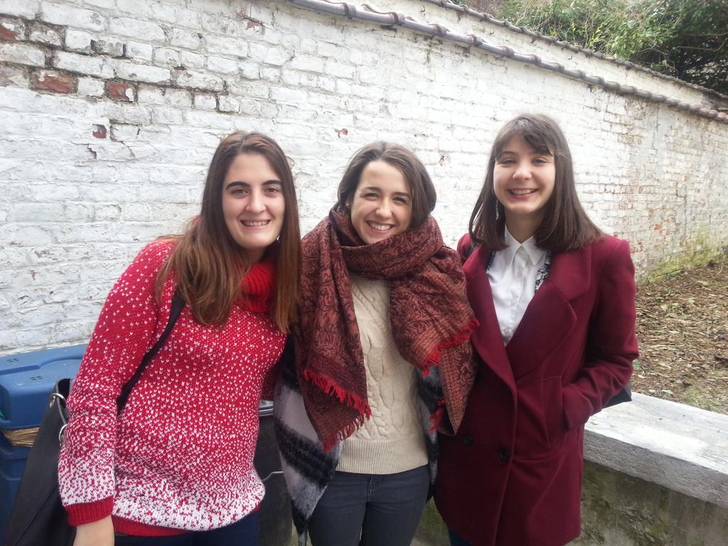 ismael_novo's tweet photo. Women power! @natalia_lopec @JuleneMartin @ioanadavid! @rocio_bats miss u... @ceje_network @JADEnetwork http://t.co/awnAxfLufl