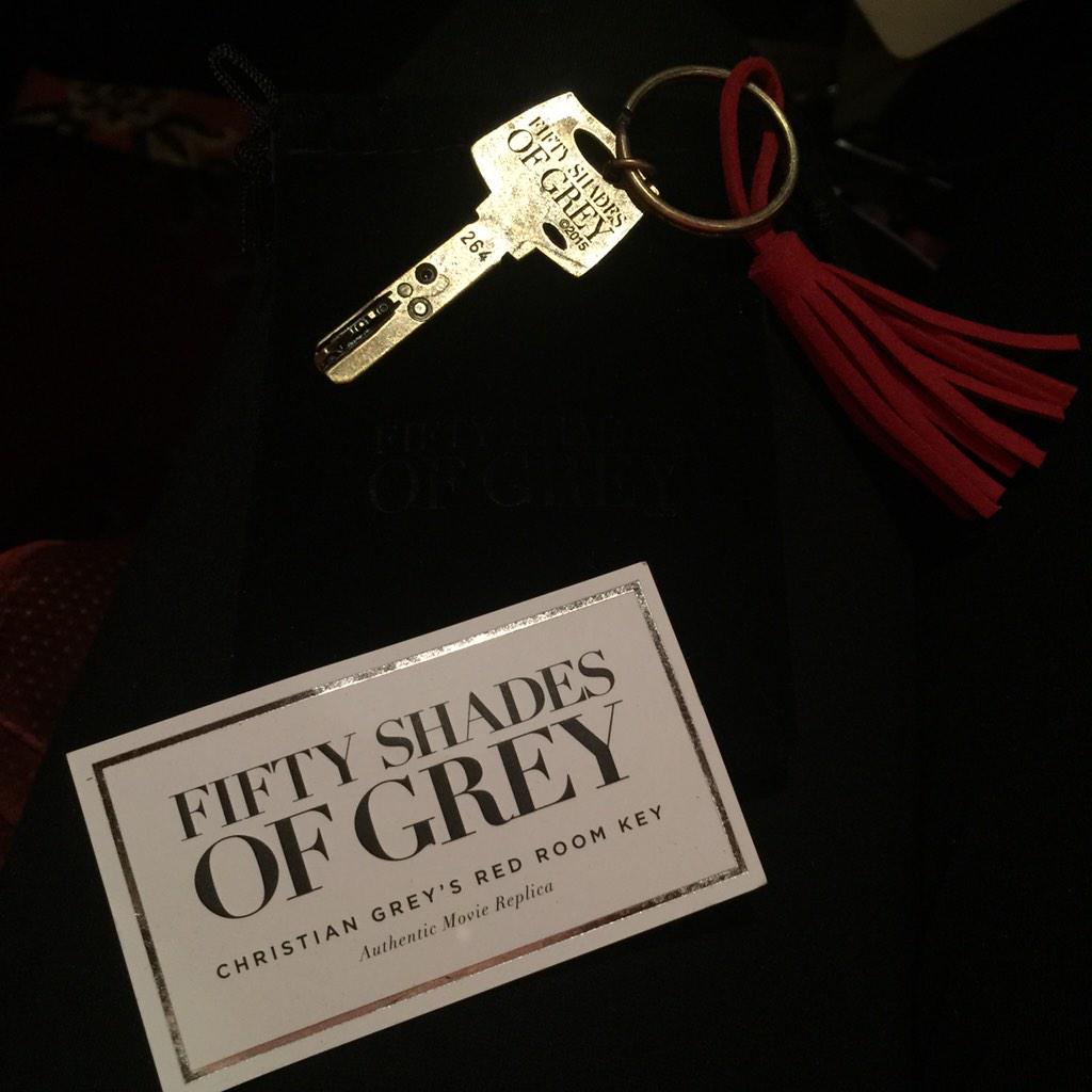 GreySessedArg's tweet photo. #FiftyFirst #FiftyShades http://t.co/BdcF4t7vvm