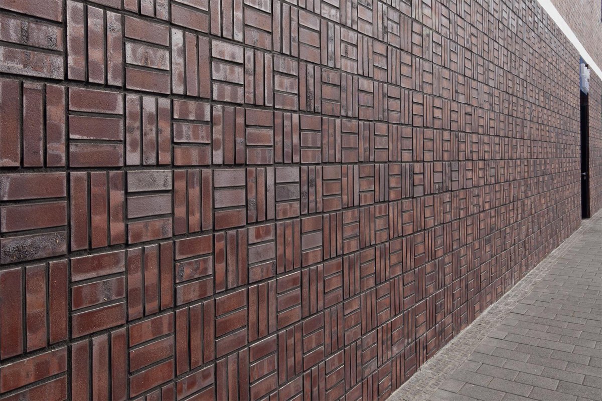 ABC Klinkergruppe -104- Brandenburg Rot Bunt Kohlebrand Pressed Klinkerbrick, 240x115x71 mm. More info: Info@pgsbv.nl