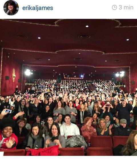 TuChristianGrey's tweet photo. Erika publicó una imagen de las afortunadas Greysesseds que verán hoy la película. #FiftyShadesFirst http://t.co/H78SfF0lzG
