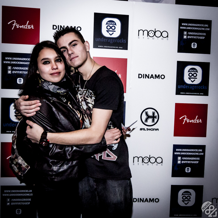 MyFirstGigEsp's tweet photo. Fotocol del #UARDINAMO del domingo pasado con @LazyLizardMusic @NaranjaGrupo @StringsSeven7 http://t.co/0YHcy3gNvV