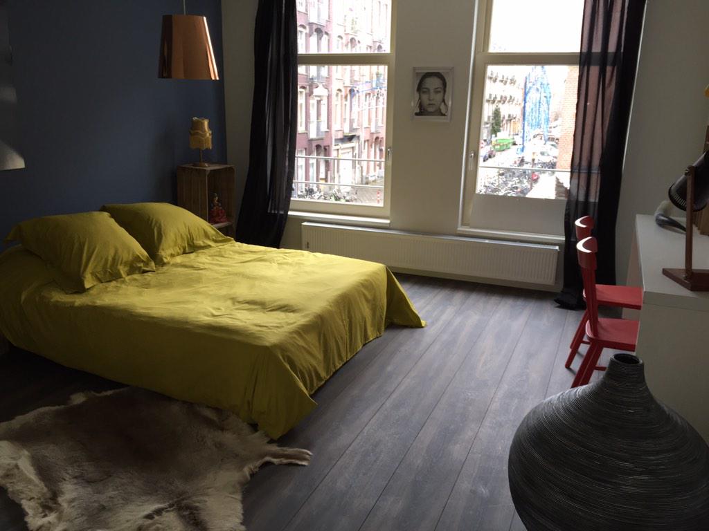 Heilijgers's tweet photo. De eerste vijf modelwoningen ingericht - renovatie 25 woningen #TenKatestraat hartje #Amsterdam @Rochdale_NL http://t.co/h0RjXUCxep