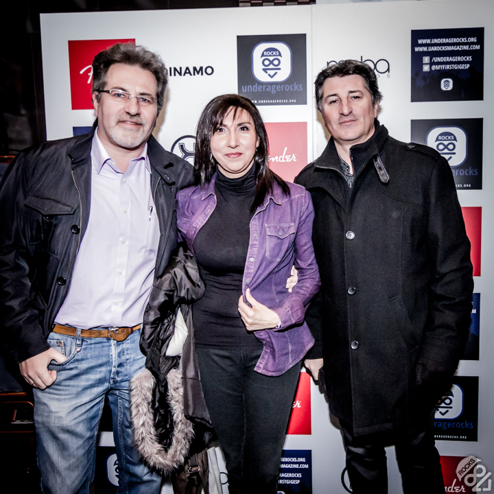 MyFirstGigEsp's tweet photo. Fotocol del #UARDINAMO del domingo pasado con @LazyLizardMusic @NaranjaGrupo @StringsSeven7 http://t.co/w9u4Gs35cx