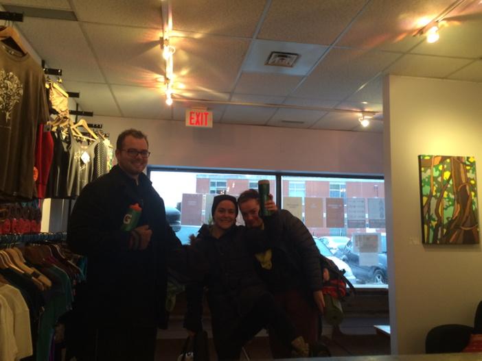 AmyBrohman's tweet photo. The @DAVIDsTEA Waterloo crew getting their sweat on at @mokshawaterloo #uptown #waterloo #sweaty #morning #challenge http://t.co/UbwUmm50Zf