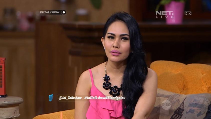 mdtvindonesia's tweet photo. Hobi nyanyi2 di rumah, @KarthykaPutri belum percaya diri untuk mencoba dunia tarik suara. #IniTalkshowNETantigalau http://t.co/HqfqytnuI0