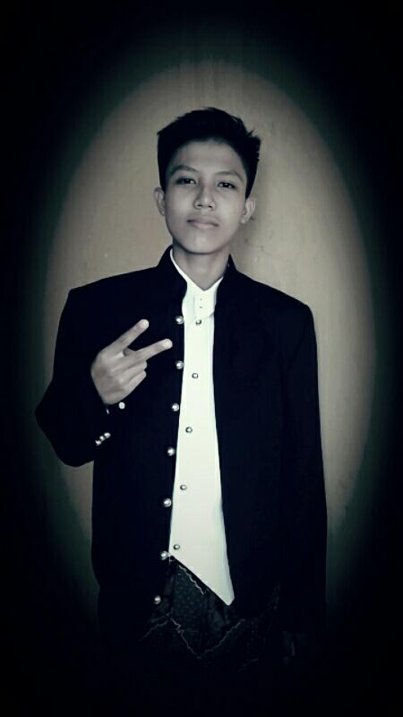 Reyvaldiocsa's tweet photo. Adobe fhotoin http://t.co/7leU4Q2wPI
