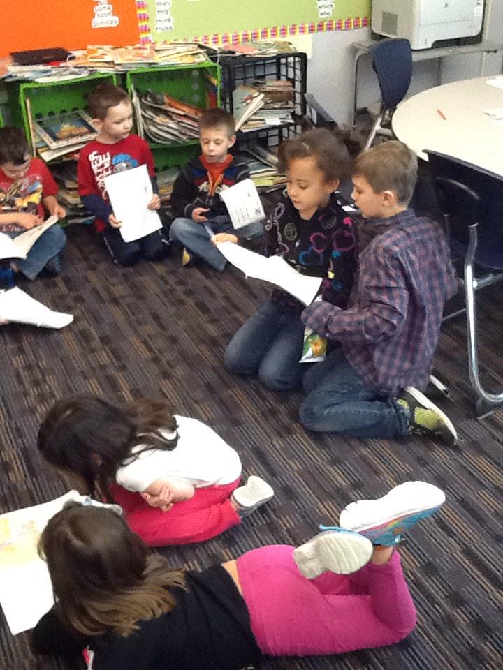 Conroy1stGrade's tweet photo. Students loved teaching each other with their teaching chapter books during our writing celebration today! http://t.co/WorqrgTeyJ