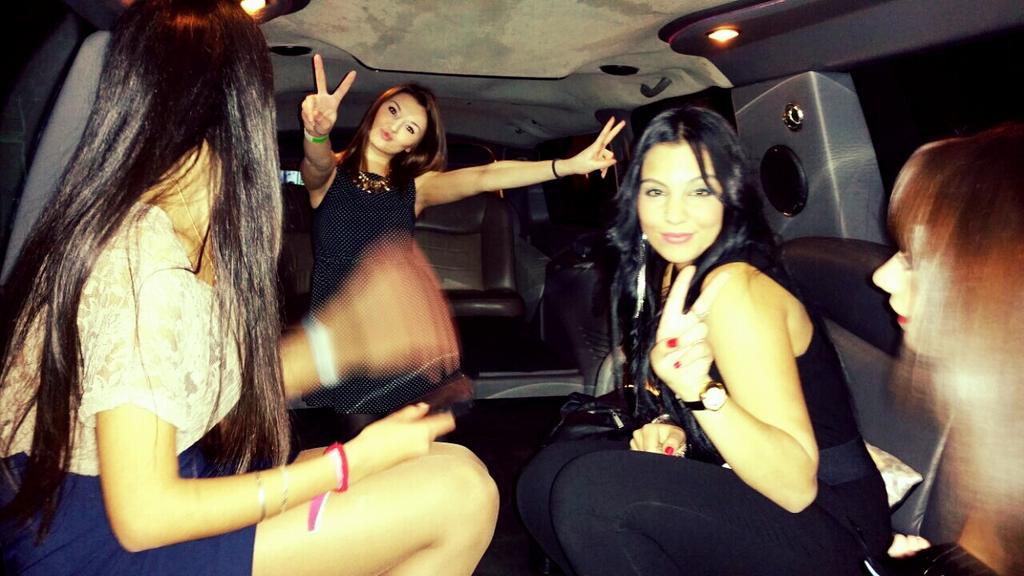 SimonaSandra's tweet image. 