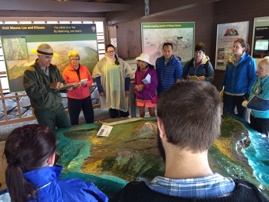 gsaeo's tweet photo. NPS talks to the students. #gsahawaii15 http://t.co/YqNVITrB0D
