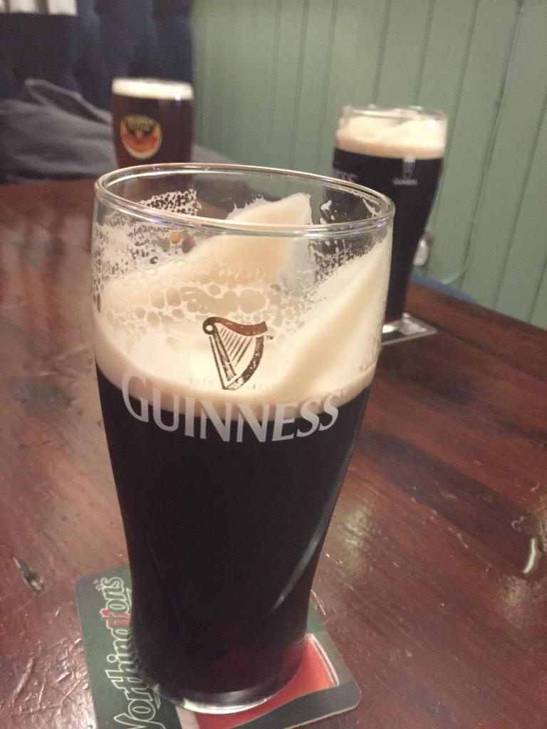 _Liam_White's tweet photo. #6Nations ready #EnglandvsWales all the way http://t.co/DzhyijfcEF