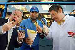 AlbanyFishBar's tweet photo. @keithchegwin loves a bit of quality fish and chips, especially from AFB! Vote for him tonight on #CBB #cheggerstowin http://t.co/uZZgJBCmTM
