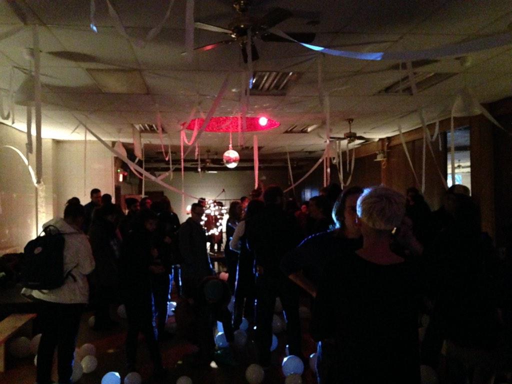 StewartLegere's tweet image. home friends far from home. thank you @dustinharvey #chad #farewellcommercialdrive #pushoff