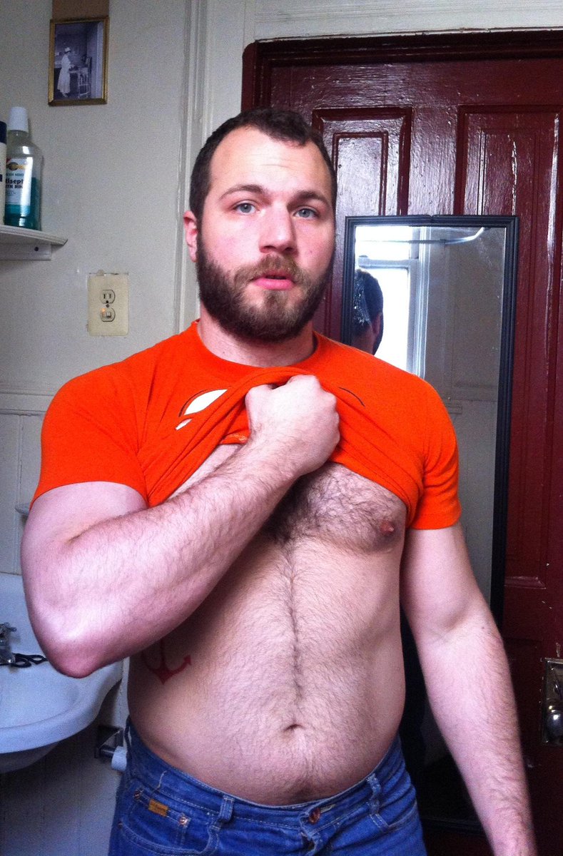 JCBFan69's tweet photo. Super-Cute Bearded Bear Studs! #RandomHotties #FanOfTheFur #BeardedForHisPleasure http://t.co/3389hBAH2F