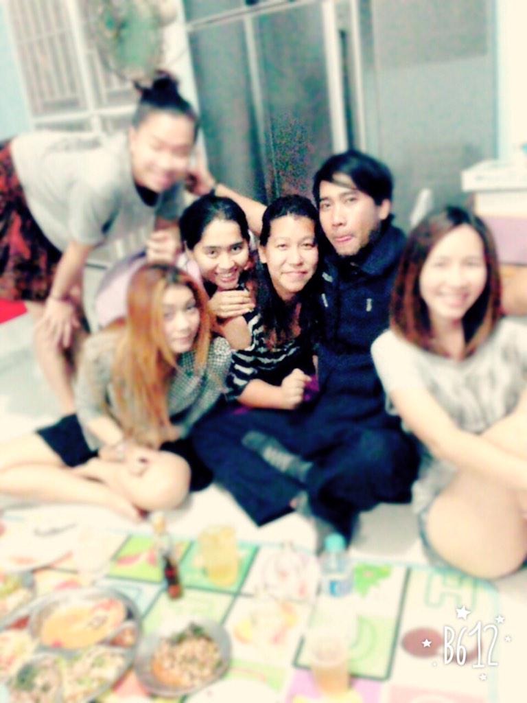 ClubH20's tweet photo. #เพื่อน http://t.co/cdtbr8yAQS