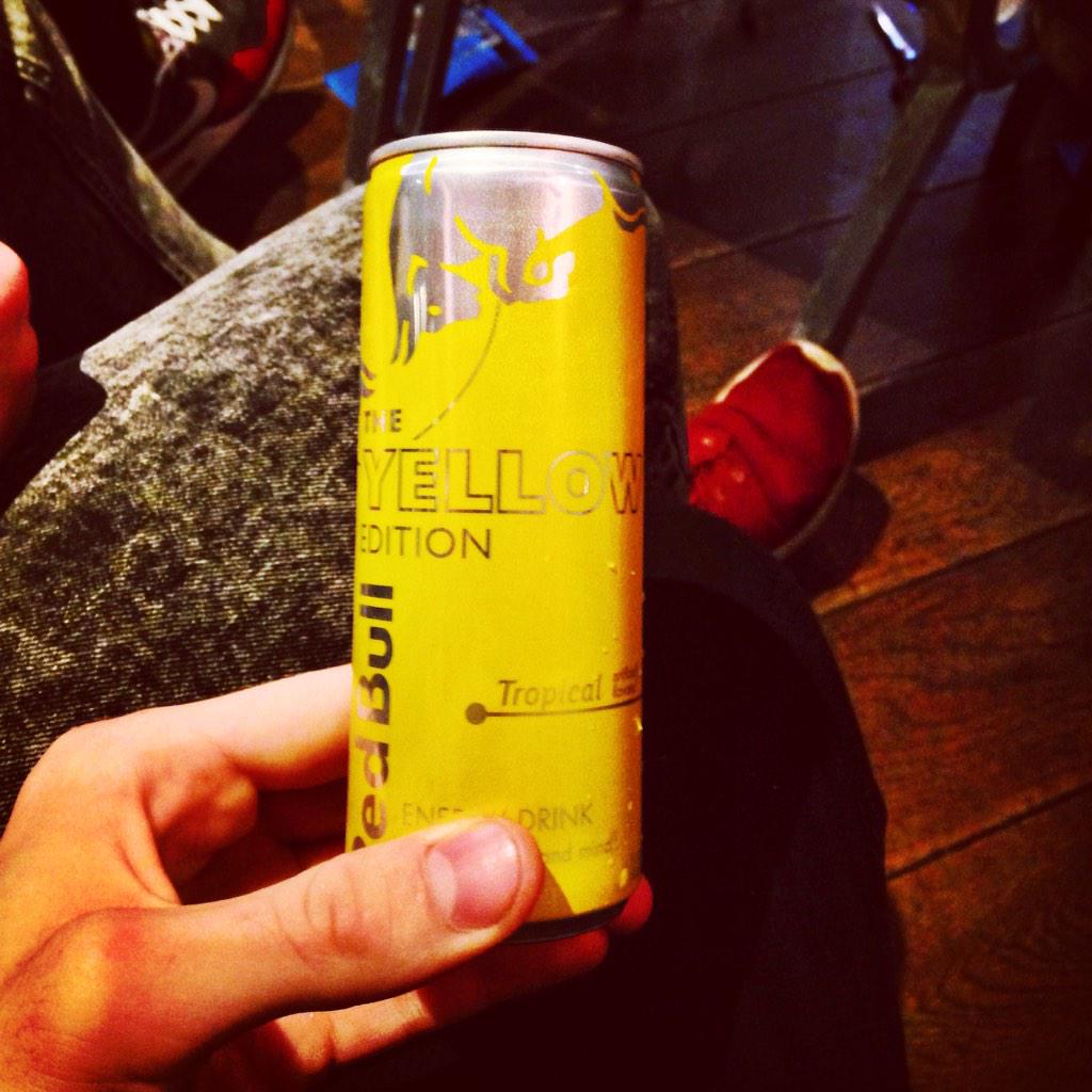Summer is coming... #TropicalEdition #SummerWings #SBMSummit #RedBull <a href="/RedBullUK/">Red Bull UK</a>