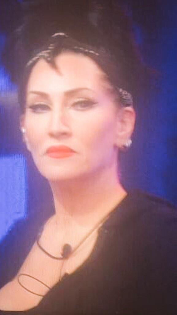 IanEWebster's tweet photo. Last chance to #VOTEVISAGE @michellevisage to WIN!! #CBBMichelle #CBB2015 @RuPaulsDragRace @RuPaul http://t.co/2jaX40c4nL