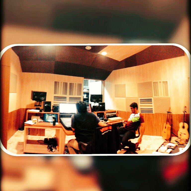 Hallo..doakan supaya album cepat launching menunggu proses final ☺