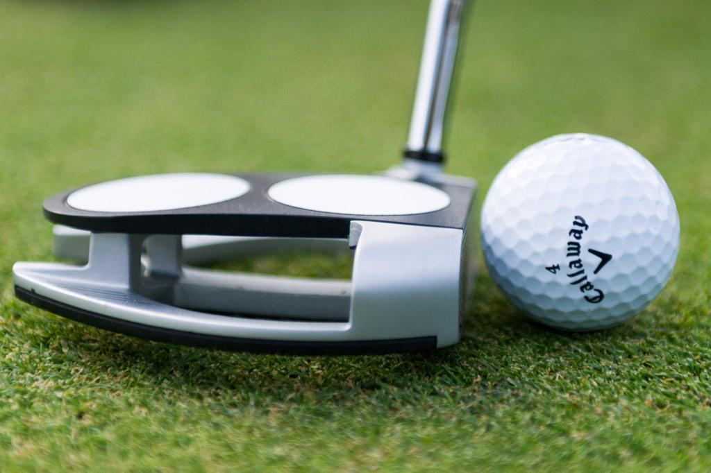 odysseygolf's tweet photo. We'd recommend #OdysseyWorks 2-Ball Fang if:
✔️You want better alignment
✔️You want a better roll
✔️You love birdies http://t.co/zYzWV372WK