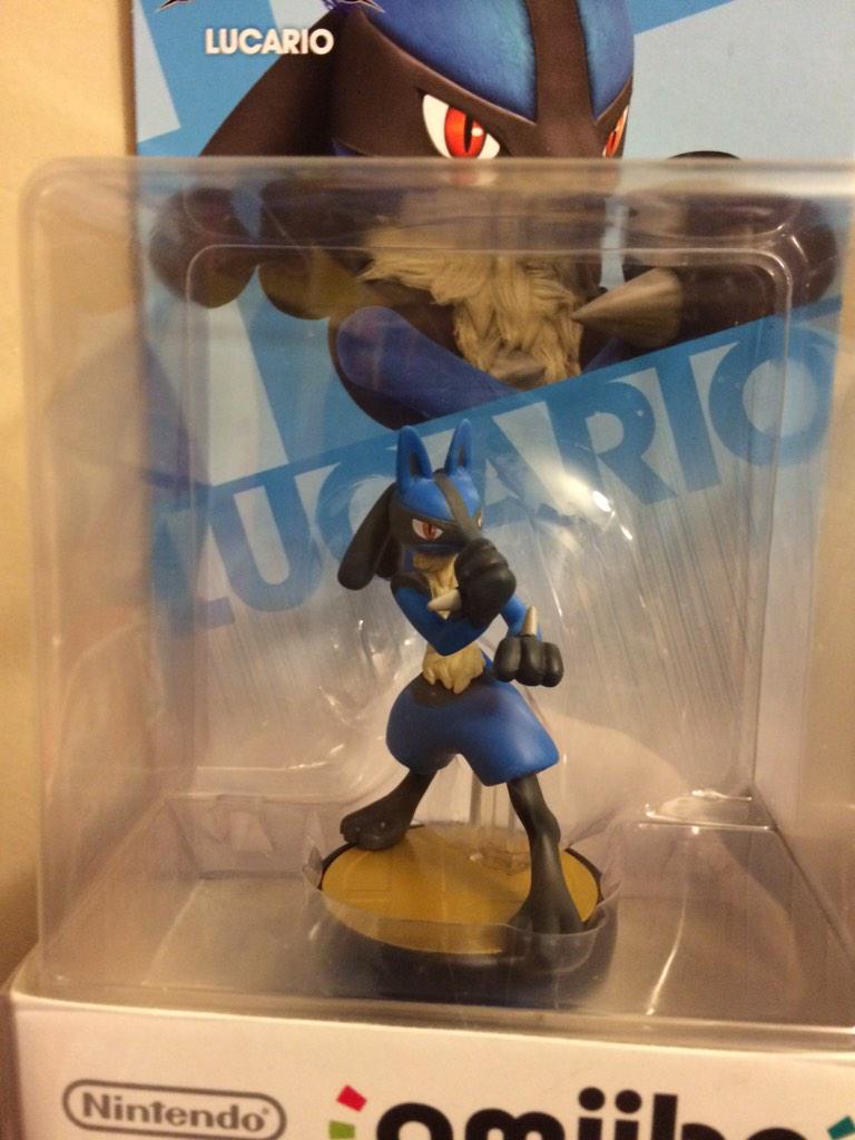 Nev626's tweet photo. Come at me Amiibro!! #amiibo #lucario Luck enough to get one! Still trying to regain feeling in my toes #Coldcanada http://t.co/vrbo60KwkK