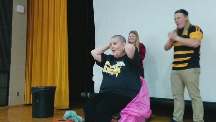 LaSalle_LDSB's tweet image. Shave your head for cancer research! Great job Mrs Robb! convio.cancer.ca/site/TR/Thirdp… #lssknightpride