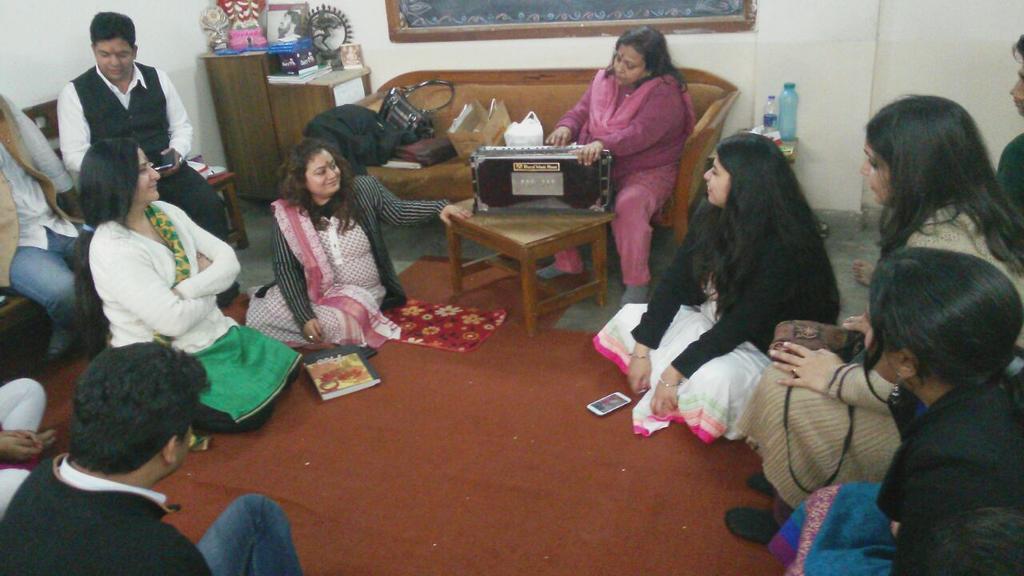 preetiihoon's tweet photo. There's no place better on earth than this today! :-)) #Moments #Feb6 #Guru #Bday #Celebrations @DevonKaAshish http://t.co/ZnuaOFSH4p