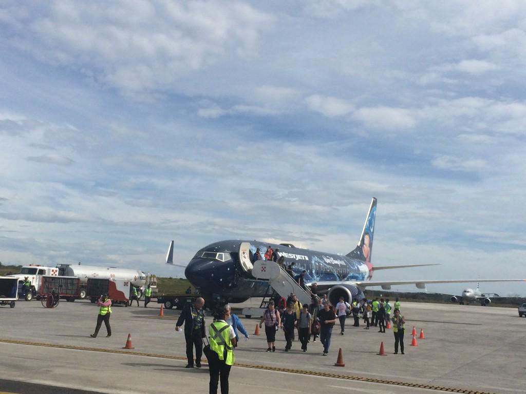 #MagicPlane on the ground after carrying us safely to Liberia, Costa Rica a few weeks ago 💙☺️✈️ @FIND_CGWSZ