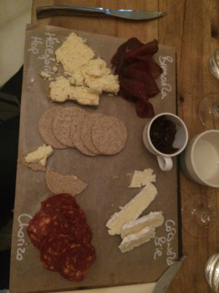 candiceswebber's tweet photo. Yummo @muddybootsfoods http://t.co/WBb0z98BA4